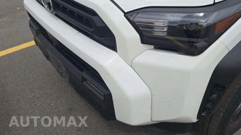 2025 Toyota 4Runner SR5 - miniatura 24