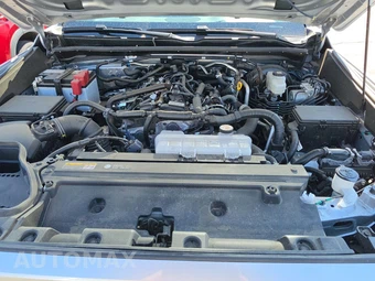 2025 Toyota 4Runner SR5 - miniatura 15