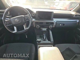2025 Toyota 4Runner SR5 - miniatura 11