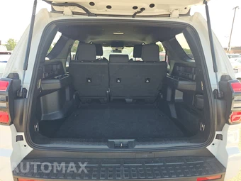 2025 Toyota 4Runner SR5 - miniatura 16