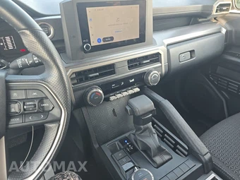 2025 Toyota 4Runner SR5 - miniatura 11