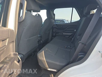 2025 Toyota 4Runner SR5 - miniatura 13