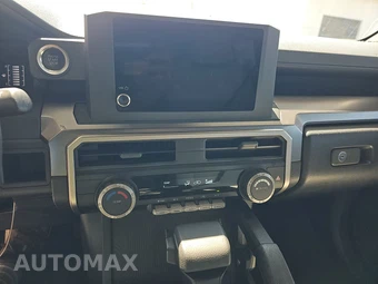 2025 Toyota 4Runner SR5 - miniatura 11