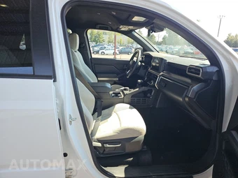 2025 Toyota 4Runner SR5 - miniatura 8