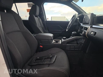 2025 Toyota 4Runner SR5 - miniatura 8