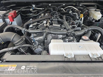 2025 Toyota 4Runner SR5 - miniatura 15