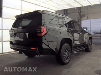 2025 Toyota 4Runner SR5 - miniatura 4