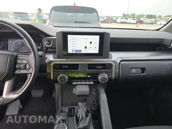 2025 Toyota 4Runner SR5 - miniatura 11
