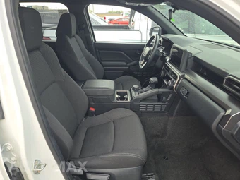 2025 Toyota 4Runner SR5 - miniatura 8