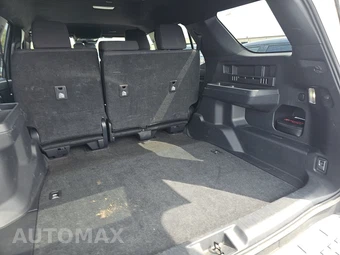2025 Toyota 4Runner SR5 - miniatura 16