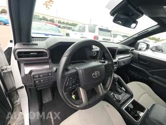 2025 Toyota 4Runner SR5 - miniatura 17