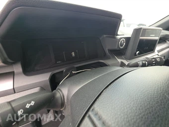 2025 Toyota 4Runner SR5 - miniatura 18