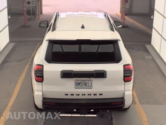 2025 Toyota 4Runner SR5 - miniatura 6