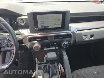 2025 Toyota 4Runner SR5 - miniatura 11