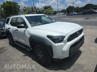 2025 Toyota 4Runner SR5 - miniatura 3