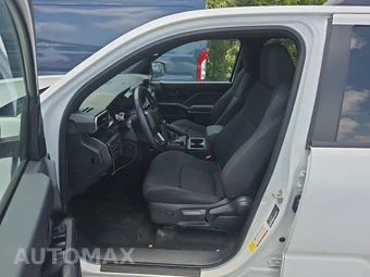 2025 Toyota 4Runner SR5 - miniatura 7