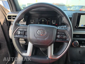 2025 Toyota 4Runner SR5 - miniatura 10