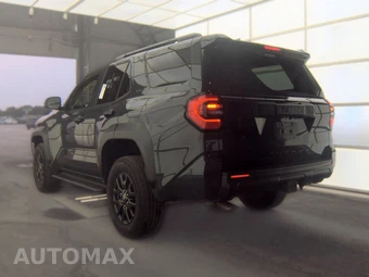 2025 Toyota 4Runner SR5 - miniatura 6