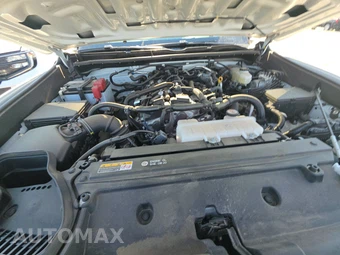 2025 Toyota 4Runner SR5 - miniatura 15