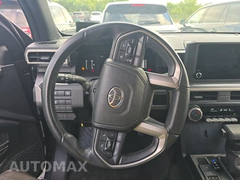 2025 Toyota 4Runner SR5 - miniatura 10