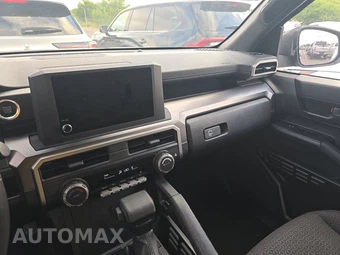 2025 Toyota 4Runner SR5 - miniatura 11