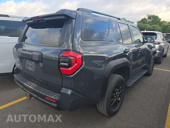 2025 Toyota 4Runner SR5 - miniatura 4