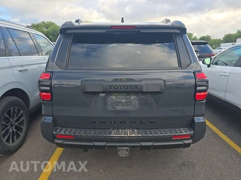 2025 Toyota 4Runner SR5 - miniatura 5