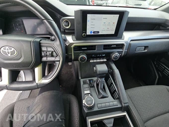 2025 Toyota 4Runner SR5 - miniatura 11