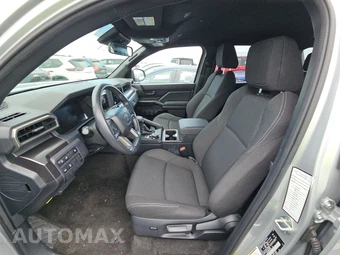2025 Toyota 4Runner SR5 - miniatura 7