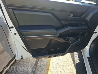2025 Toyota 4Runner SR5 - miniatura 9