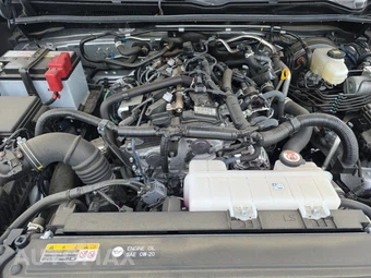 2025 Toyota 4Runner SR5 - miniatura 15