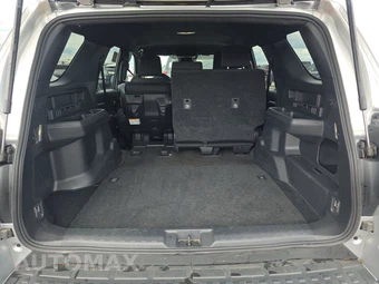 2025 Toyota 4Runner SR5 - miniatura 16