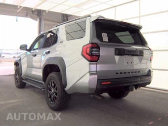 2025 Toyota 4Runner SR5 - miniatura 6