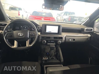 2025 Toyota 4Runner SR5 - miniatura 11