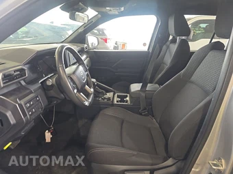 2025 Toyota 4Runner SR5 - miniatura 7