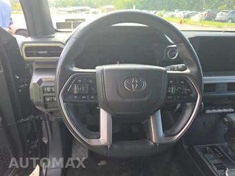 2025 Toyota 4Runner SR5 - miniatura 10