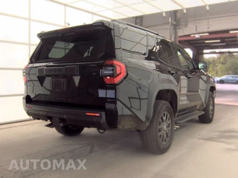 2025 Toyota 4Runner SR5 - miniatura 4