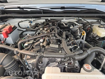 2025 Toyota 4Runner SR5 - miniatura 15