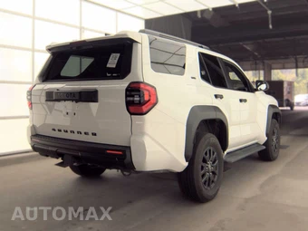 2025 Toyota 4Runner SR5 - miniatura 4