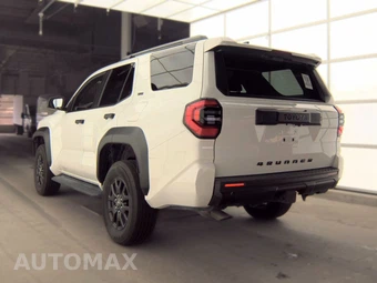 2025 Toyota 4Runner SR5 - miniatura 6