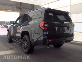 2025 Toyota 4Runner SR5 - miniatura 6