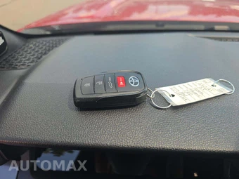 2025 Toyota 4Runner TRD Off-Road Premium - miniatura 8