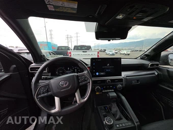 2025 Toyota 4Runner TRD Off-Road Premium - miniatura 11