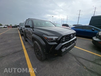 2025 Toyota 4Runner TRD Off-Road Premium - miniatura 3