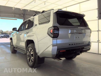 2025 Toyota 4Runner TRD Sport - miniatura 8