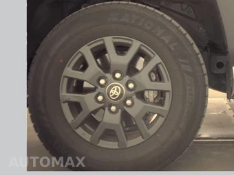 2025 Toyota 4Runner TRD Sport - miniatura 9