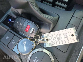 2025 Toyota 4Runner TRD Sport Premium - miniatura 8