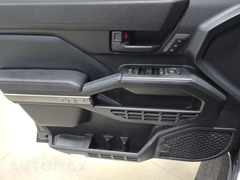 2025 Toyota 4Runner TRD Sport Premium - miniatura 9