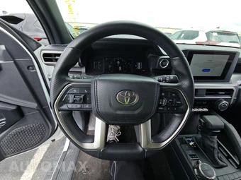 2025 Toyota 4Runner TRD Sport Premium - miniatura 10