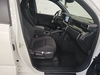 2025 Toyota 4Runner TRD Sport Premium - miniatura 8